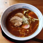 お食事処ぐぅ～ - 料理写真:○郡上みそラーメン
このお店のラーメンは、
ホントに郡上みそのみのラーメン❕
その事だけでも貴重なラーメンとは思える

このお店のラーメンスープは
お尋ねしたら豚骨や鶏ガラの骨を
煮込んでいないとの話