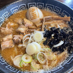 ラーメン吟玉 - 魚介味噌　900円