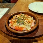 Nikusakaba Bisutoro Otokomae - なすとベーコンのトマトチーズ焼き