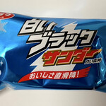 有楽製菓株式会社 - 白いブラックサンダー（16袋入 745円）