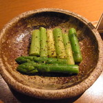 だるまときんぎょ - アスパラガス