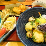 鱧と夏野菜天の梅おろしぶっかけと鶏天とプレミアム野菜の天ぷら