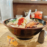 喜楽 - 丁寧な盛りつけです
スープもアツアツ