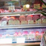 Backen und Braten - 店内の冷蔵ケース