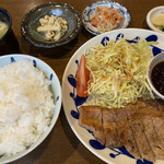 Ekuboya - 黒豚ロースステーキ定食＝900円