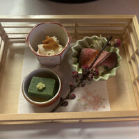 モリタ屋 木屋町店 - 春キャベツとうにの白和え、抹茶豆腐などの先付け