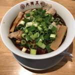 Oosaka Oushou - 高井田ラーメン（大盛）　870円（税込）