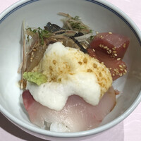 鮨・日本料理 暦 - 海鮮丼