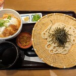 Jikaseimen Kineya - かつ丼定食