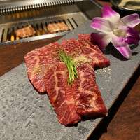 黒毛和牛焼肉 虎斑 北新地店 - 