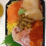 鮨処 竜敏 - 小樽 竜敏 海鮮丼 １０００円 展示会限定
