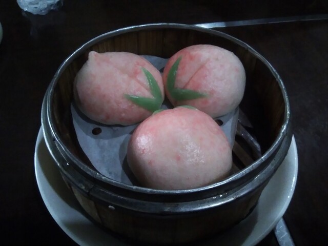 皇居の四季 四季おりおりに咲く花々。その姿や色に人は心和ませ、美を見出してき