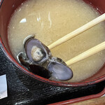 魚谷 - 定食の味噌汁。この日はシジミでした。
            2023年3月8日