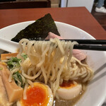 酒肴場 屯 - 中太麺はもっちり食感