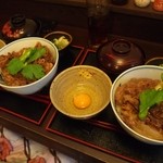 神戸牛丼　広重 - 左：大盛り（ご飯少な目）　右：大盛り