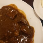 プティフ・ア・ラ・カンパーニュ - ビーフカレー中辛 食べてる途中でごめんなさい