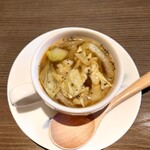 Dining EMZ - ランチのスープ