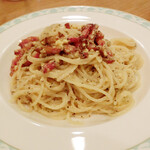 ピッコロヂヂ - :玉子とチーズとベーコンのスパゲティ