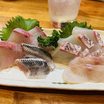 鳥半・魚半 - お刺身一人前