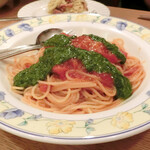 ピッコロヂヂ - トマトバジリコのスパゲッティ
