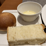 レストラン HUSHHUSH - パン～♪めちゃくちゃ美味しい❣️