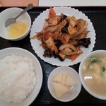 Konomi - 牛ハチノス厚揚黒豆ソース炒め定食