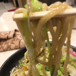 博多川端どさんこ - 麺には しっかりスープの味が移ってます ♡
