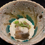 銀座うち山 - 9日熟成のヒラメと白子を混ぜていただきます