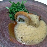 ル・ヴァンキャトル - オマール海老とマツカワガレイのパイ包み焼き　イタリアンパセリ、ディル