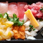 THUKASA-YA - 海鮮丼その３　ウニ、エンガワ、イカ飛び子和え、卵焼き、びんちょう