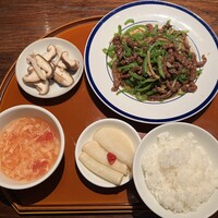 銀座ブルーリリー ステーキ＆チャイニーズレストラン - 