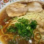 Gyouza No Oushou - 醤油ラーメン(大盛り)