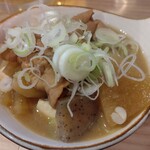 立呑み晩杯屋  - 煮込み