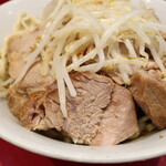 ラーメン二郎 - この日の豚