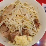 ラーメン二郎 - 汁なし半分＋ニンニク