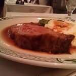 ロウリーズ・ザ・プライムリブ 東京 - 2013 7 トウキョウカットでもこの厚さ