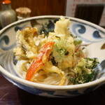 手打うどん あかう - 茜鶏胸天おろしうどん