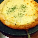 和味家 - ピザのチーズが最高でやした＼(^o^)／