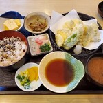 大平 - 料理写真:タチウオ天ぷらセット