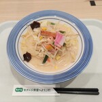 リンガーハット - 長崎ちゃんぽん麺少なめ