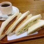 カリーナ - 13.7 ブレンド、ハムカツ、野菜