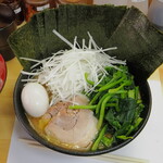 ラーメン 三亀 - 特三亀ラーメン＋白髪ネギ