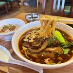 横浜中華街 台湾美食店 886食堂 - 