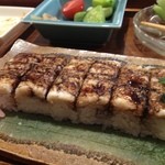 Sushi kane - 押し寿司穴子750円