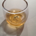 レフェルヴェソンス - 鮎のコンソメ