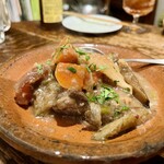 fica 403号室 - 牛肉シェリー酒煮 1300円
      2023年3月8日