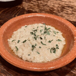 fica 403号室 - リゾット 350円 ※牡蠣のアヒージョのオイルを使ったものです。
      2023年3月8日