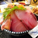 トロ政 - 海鮮丼（大盛）1,200円