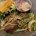Sainiku Shunsai Ando - メインのおかず
                        刺身と野菜サラダ付き