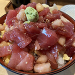 Sushi Izakaya Sushimaru - アップで